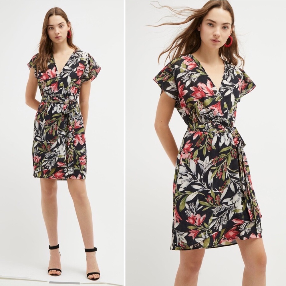 ✨NWT✨ FRENCH CONNECTION Floreta Shadow Floral Wrap Dress in Black Multi Sz US 2